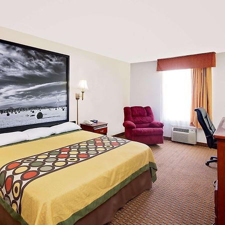 Super 8 By Wyndham Plainview Hotel Exterior photo