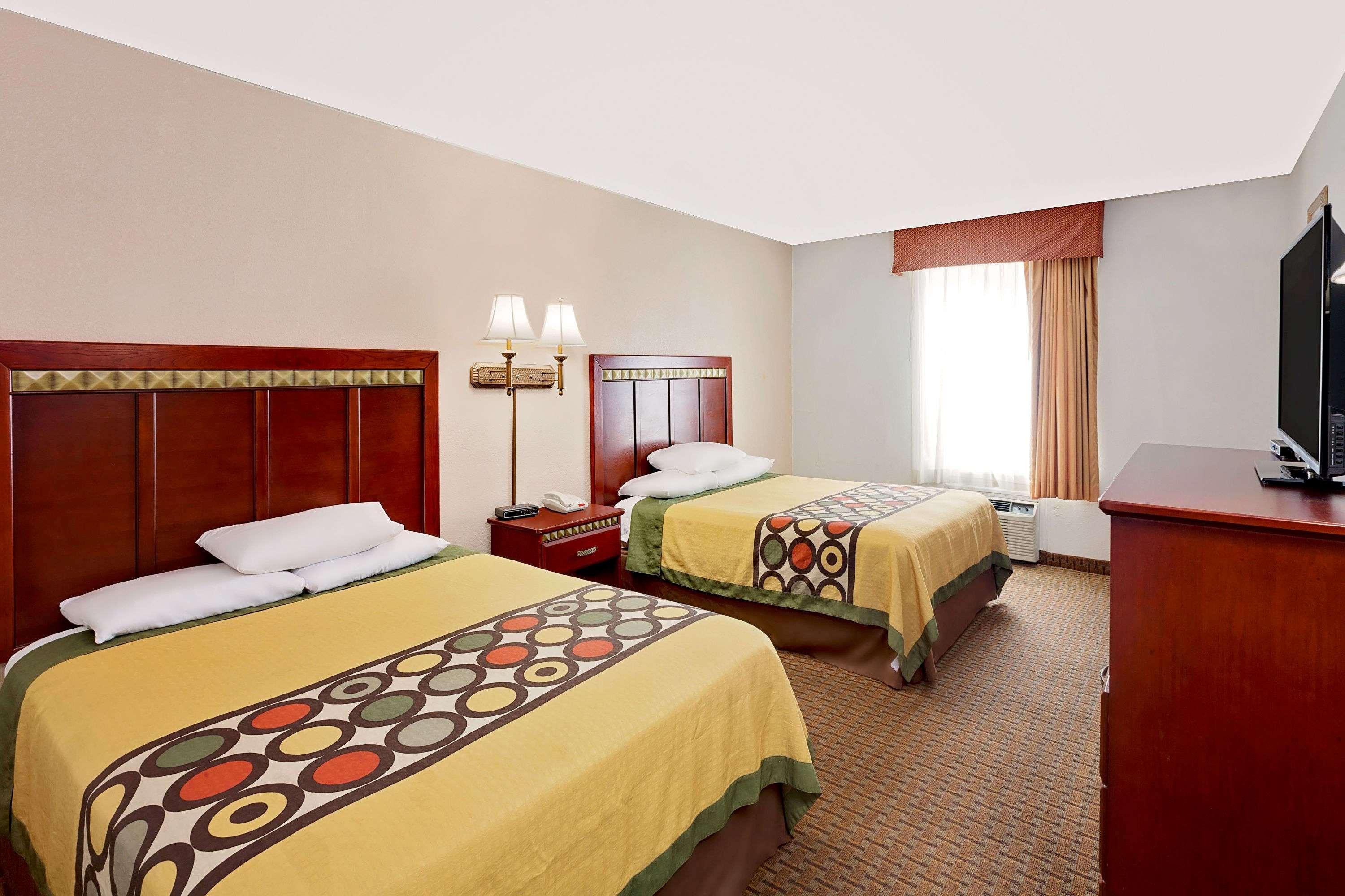 Super 8 By Wyndham Plainview Hotel Exterior photo
