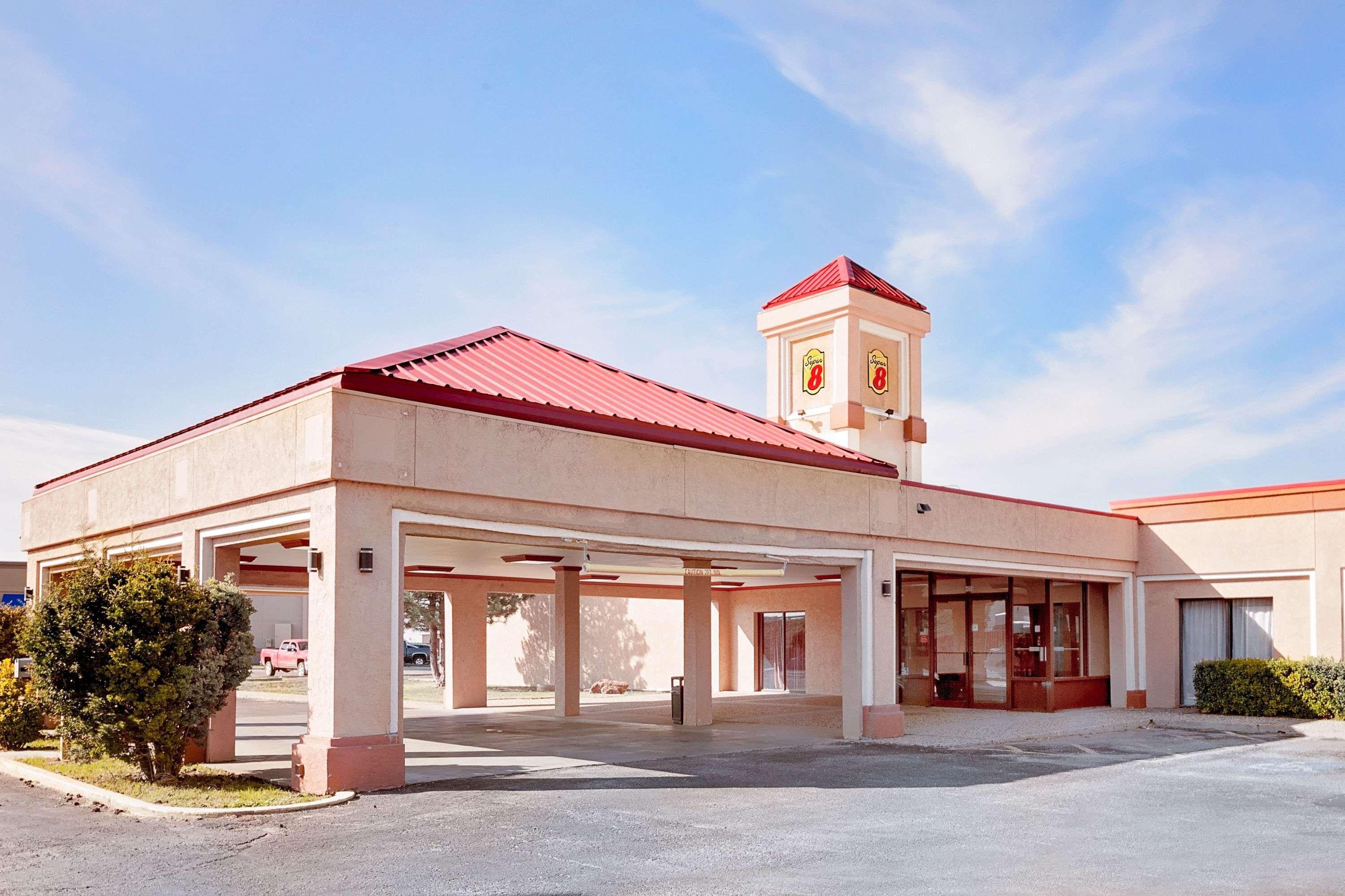 Super 8 By Wyndham Plainview Hotel Exterior photo